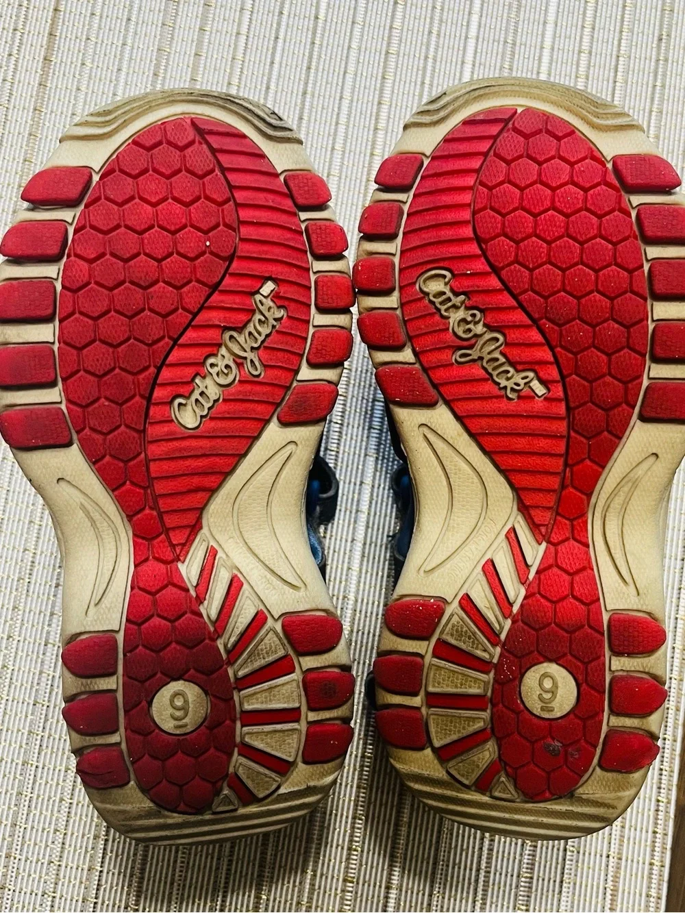 Cat & Jack Blue and Red Toddler Boys Sandals